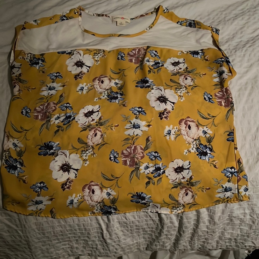 Yellow flower shirt, size large, wishful park